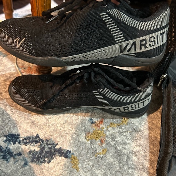 Varsity Beat Cheer Dance Sneakers Black with bag size 7 - Picture 4 of 6